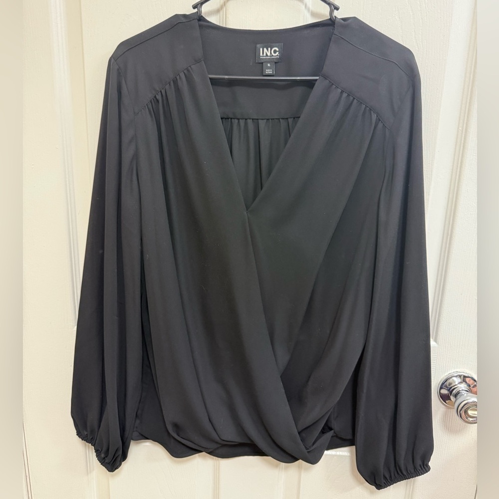 NWT INC International Concepts Women's Black V-Neck Blouse, Size XL